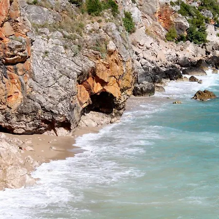 With A Swimming Pool Radovcici, Dubrovnik - 15908 Daire Gruda